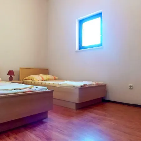 Sutton アパート *